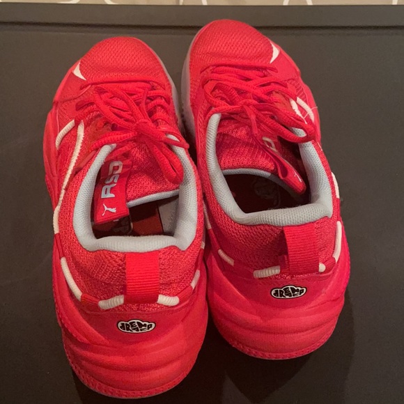 J-Cole - Picture 2 of 2